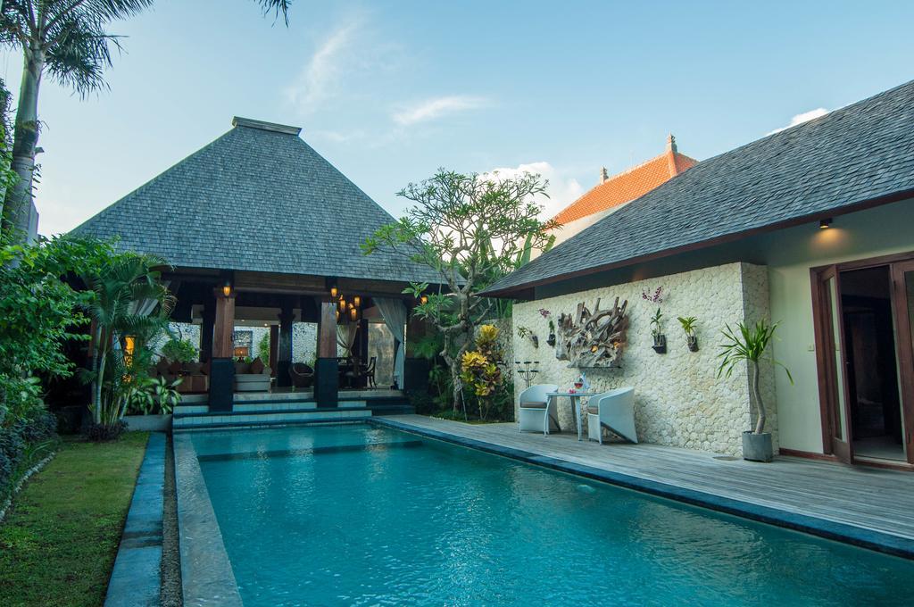 Arwana Estate Villa Seminyak  Exterior photo