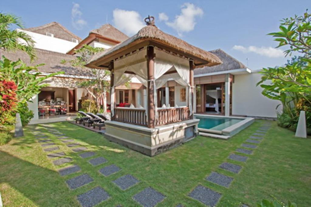 Arwana Estate Villa Seminyak  Exterior photo