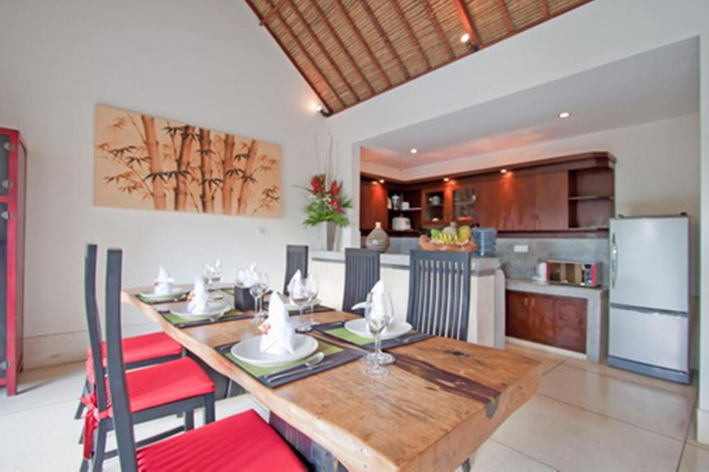 Arwana Estate Villa Seminyak  Exterior photo