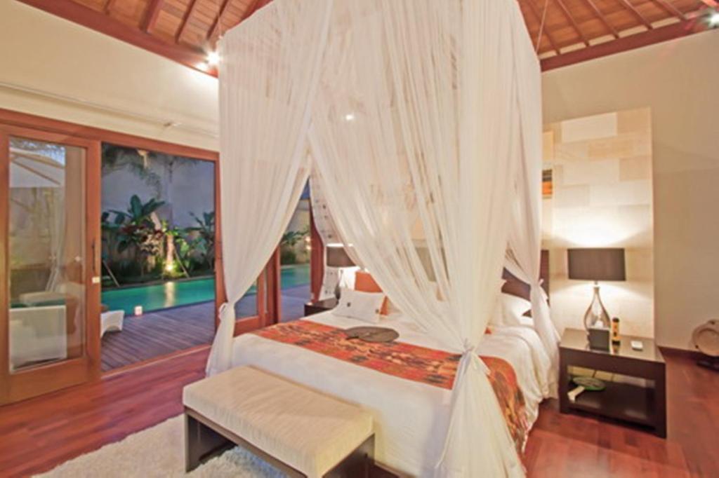 Arwana Estate Villa Seminyak  Exterior photo