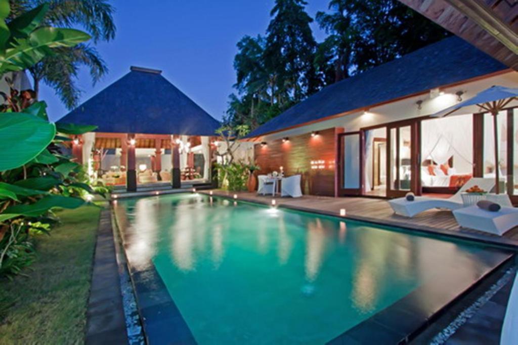 Arwana Estate Villa Seminyak  Exterior photo